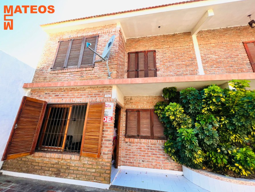 Triplex  Excelente Comodidad  - Zona Centro