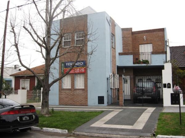 Importante casa en 2 plantas a la venta