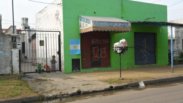 (( OPORTUNIDAD CASA, DPTO. Y LOCAL. VENTA EN CONJUNTO O SEPARADO ))