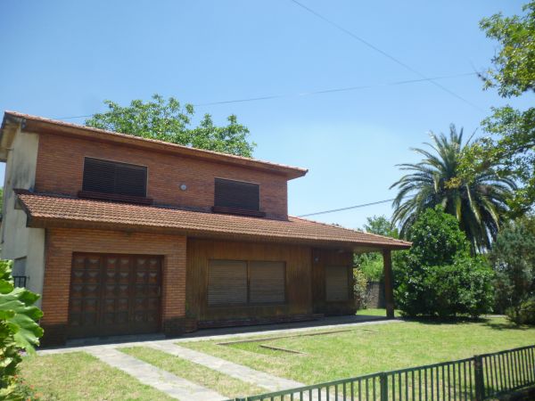 Chalet a la Venta s/2 Lotes OPORTUNIDAD