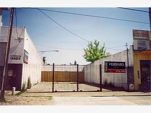 Lote c/ Mejoras en Venta