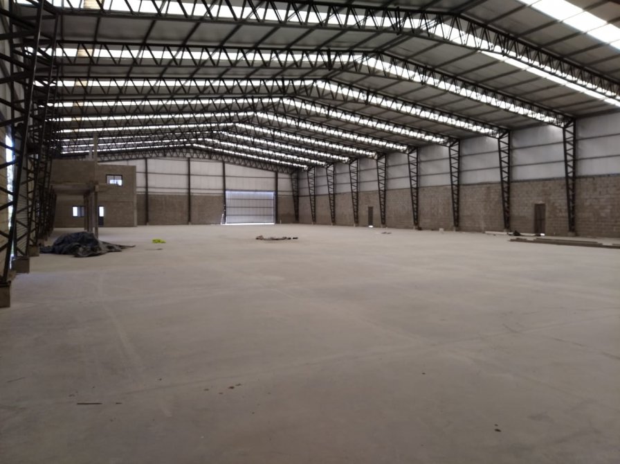 3500 M2 de terreno con 1800 m2 cubiertos (A ESTRENAR) - PIBERA.