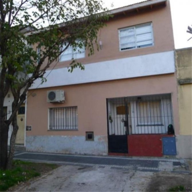 CASA 3 AMB. APTA A CREDITO. EXCELENTE ESTADO!!