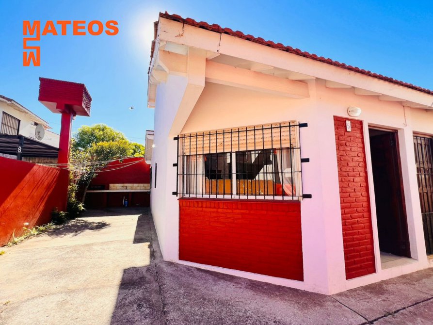 DÚPLEX  AL MEDIO A 150 METROS DEL MAR
