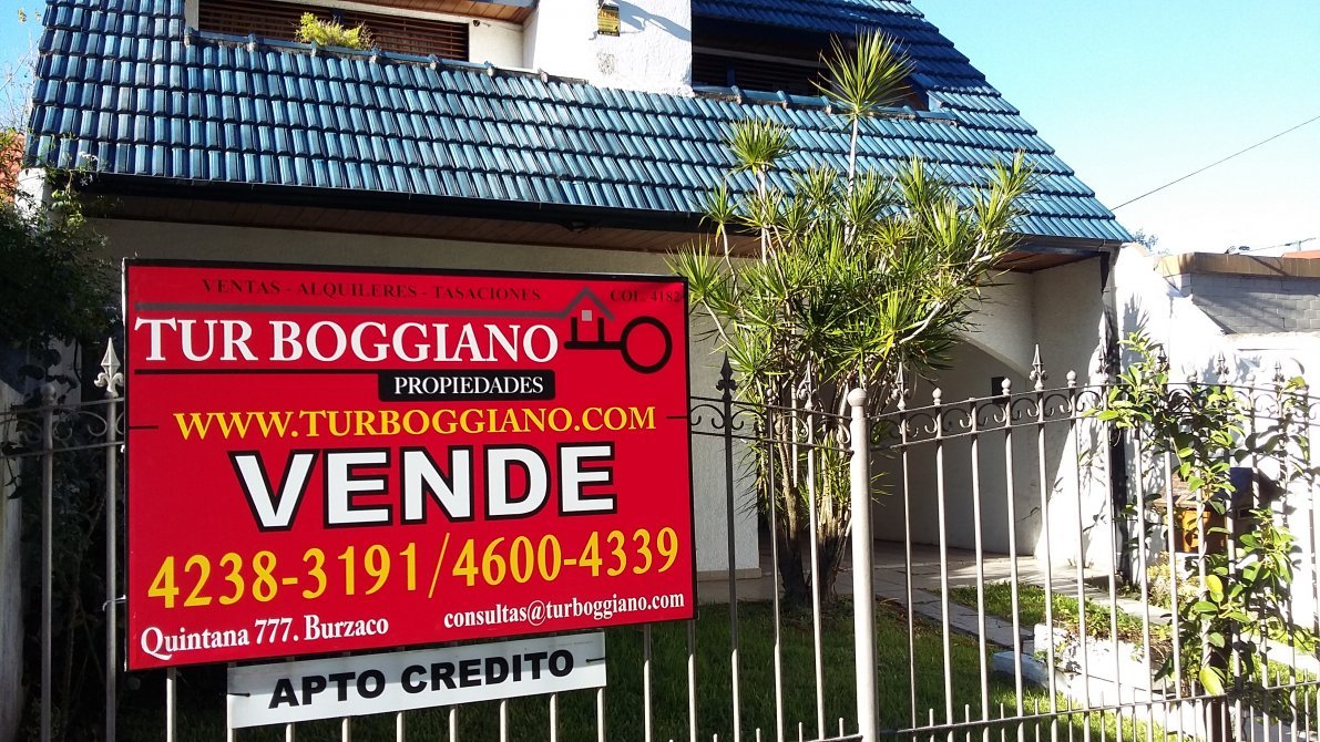 - APTO CRÉDITO - VENDE: CHALET