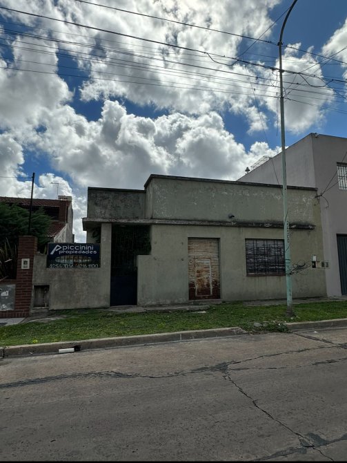 CASA A RECICLAR