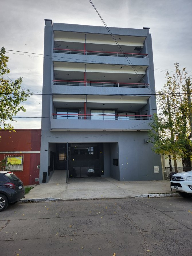 Venta Depto 2 Amb Amplio APTO CREDITO  Con Parrilla Cañuelas