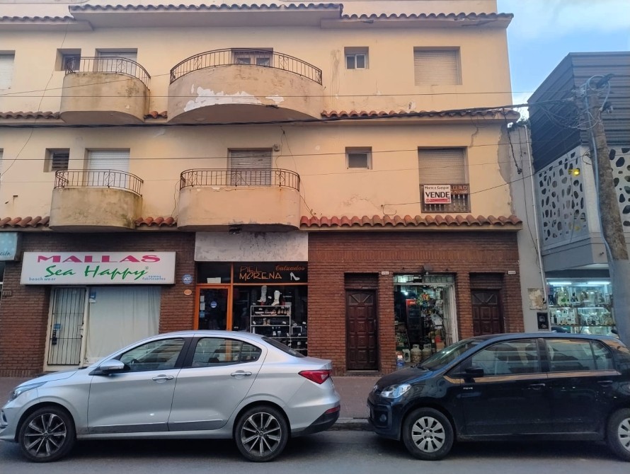 DEPARTAMENTO A METROS DEL MAR, EN  PEATONAL.