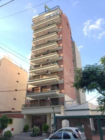 Único penthouse 4 ambientes, solo para exigentes, con cochera y baulera. Con renta