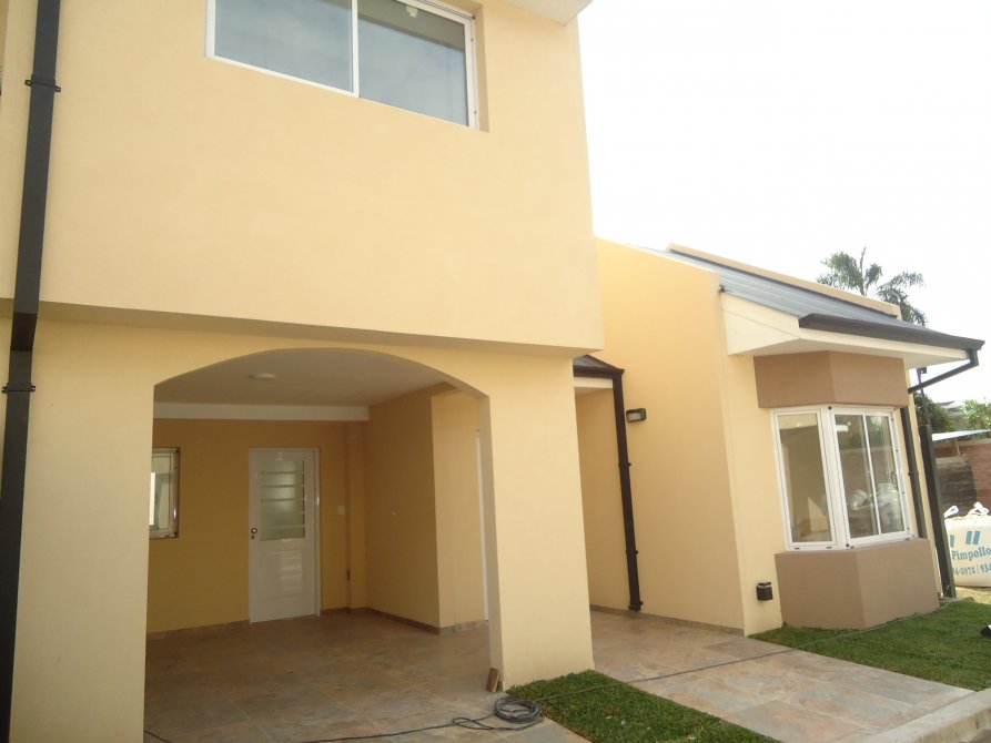 ALQUILA: DUPLEX