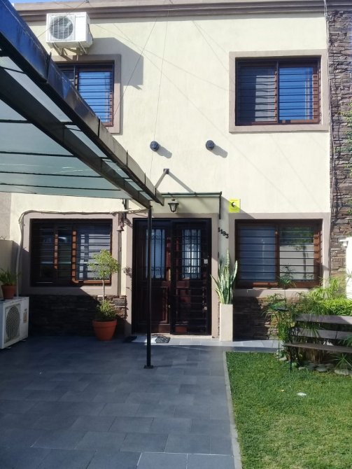 Duplex 2 plantas en Venta