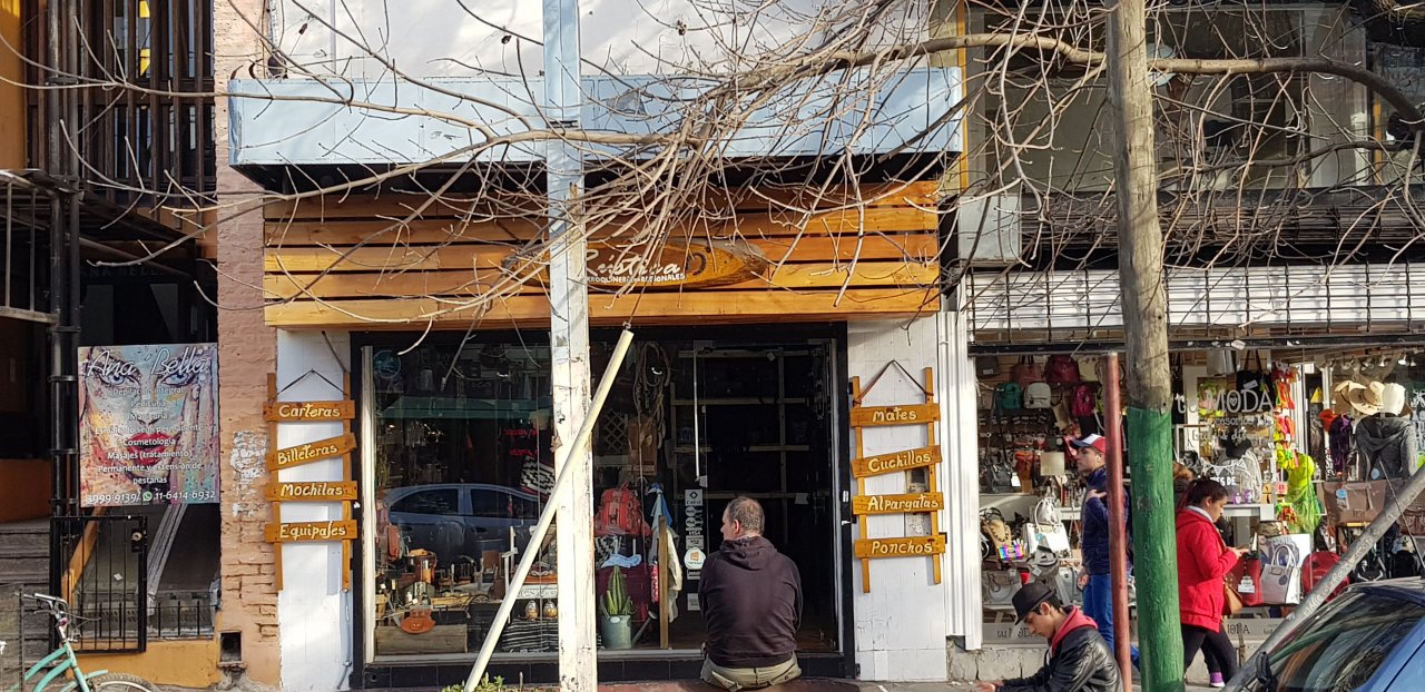 VENDE: LOCAL CÉNTRICO