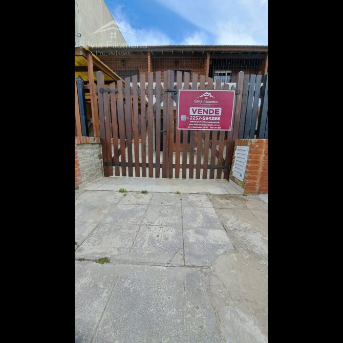 TRIPLEX CON COCHERA FRENTE AL MAR