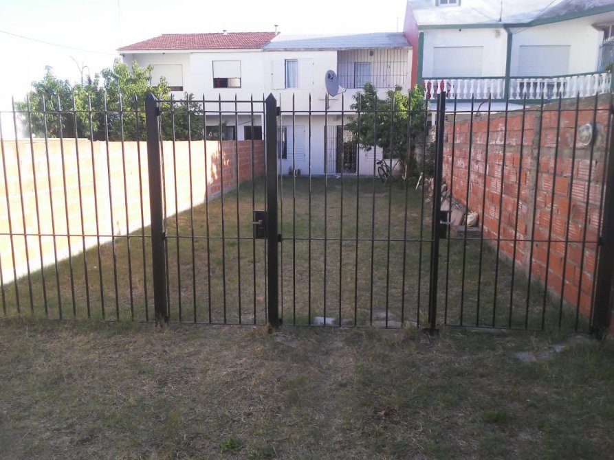 DEPARTAMENTO  AMPLIO  EN AVENIDA PRINCIPAL !!!!!!!!!!!