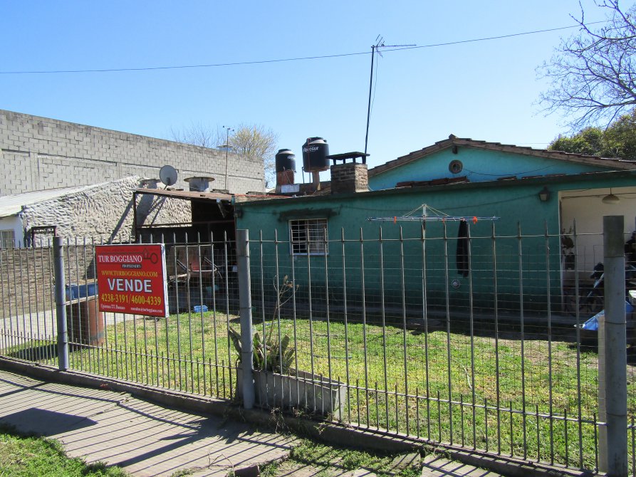 VENDE: CASA