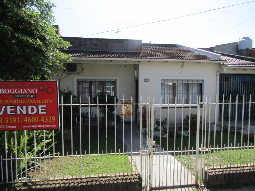 VENDE: CASA