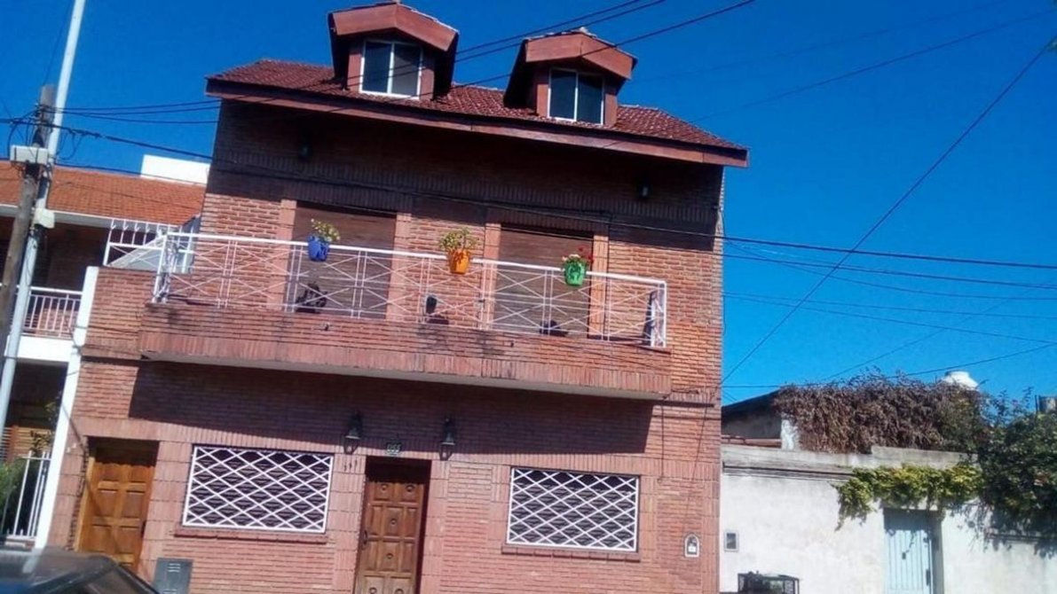 Hermosa casa de 5 ambientes en Crucesita Avellaneda