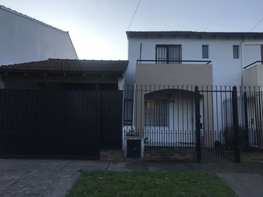 DUPLEX