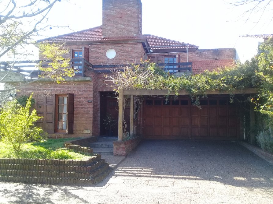 ¡¡RETASADO!! CHALET CON LOTE EN SANTA TERESITA