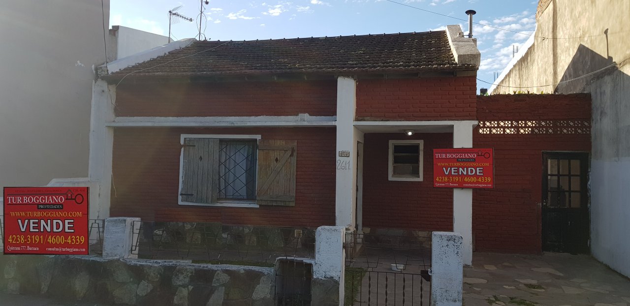 VENDE: DOS CASAS EN UN MISMO LOTE