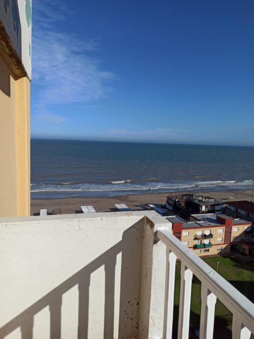 VENDE: DEPARTAMENTO