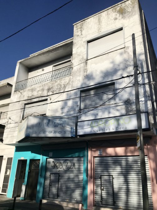 Dpto en 2° piso en Venta