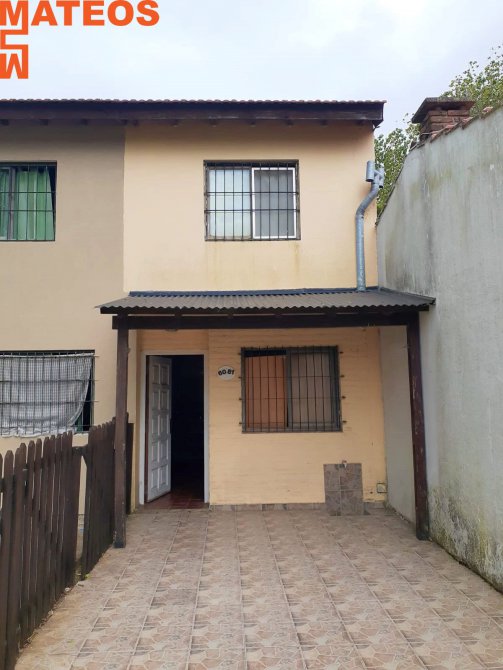 DUPLEX AL FRENTE EN MAR DEL TUYU