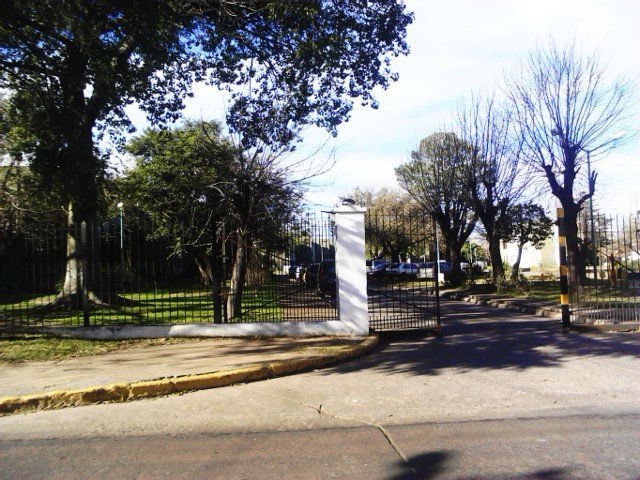 BARRIO 420 Edificio 10 Palier A dto. 6 . DEPTO 3 AMB EN VENTA