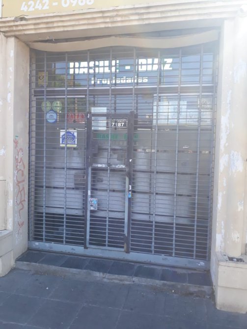 LOCAL EN VENTA - H. YRIGOYEN 7100, BANFIELD