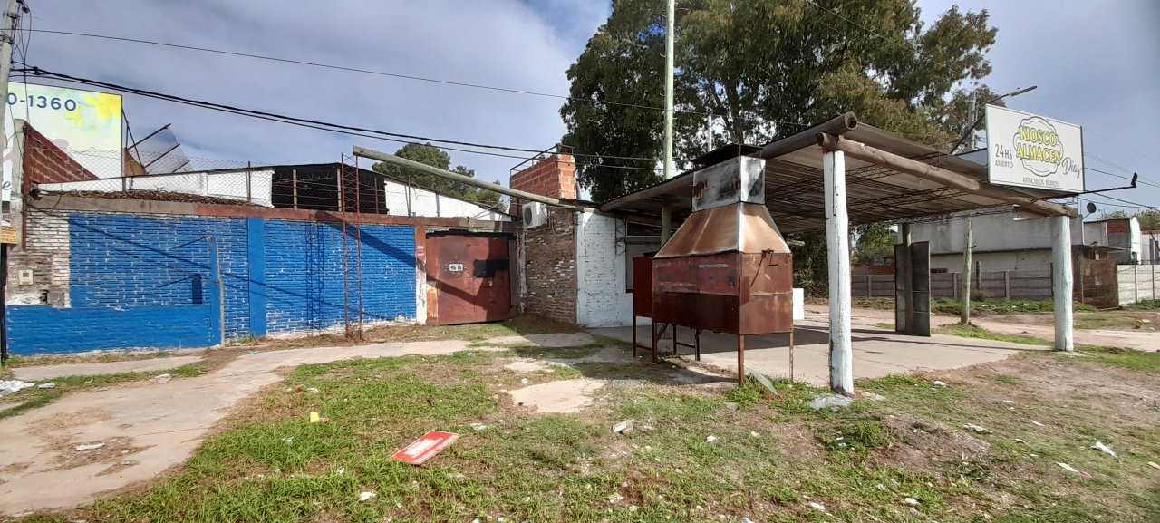 VENDE: LOCAL Y GALPON EN UN MISMO LOTE