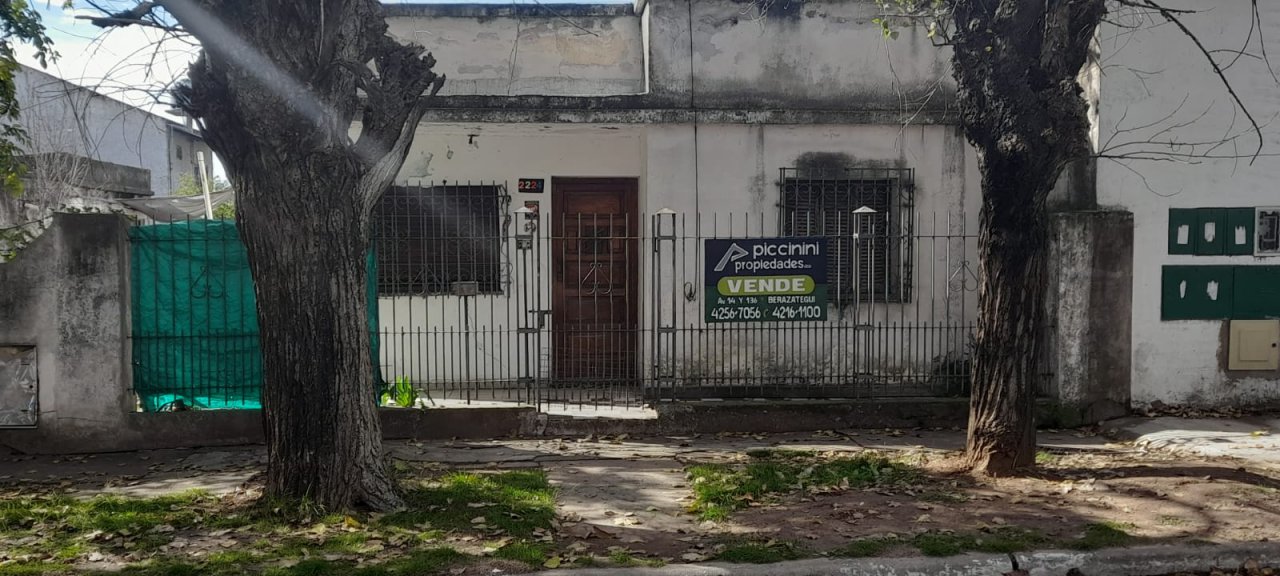 CASA Y LOTE