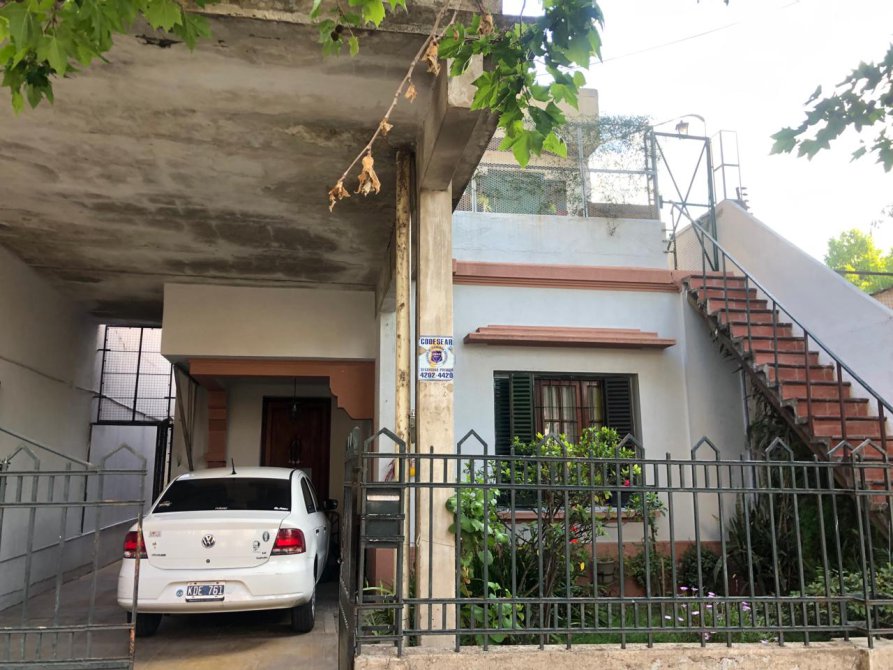 CASA 677 Gral. Villegas - Remedios de Escalada