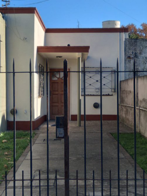 VENDE: CASA PH