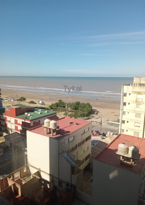 Departamento de 3 ambientes con vista al mar ! centrico