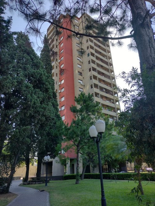 Hermoso dto. 2 amb en Torres del Ombú - Temperley Este