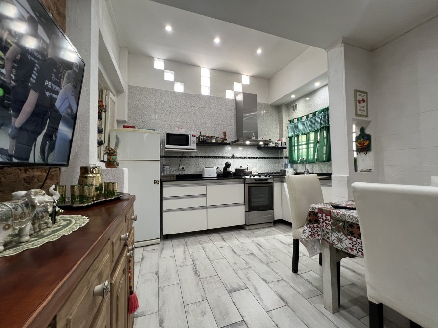 En Venta, Hermoso PH 3 Amb, con Quincho y Terraza. Centro de Lanus Oeste