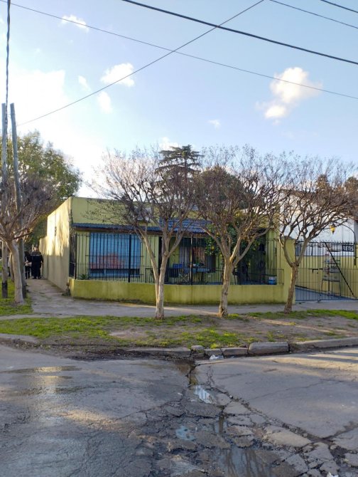 Casa 3 ambientes -  Apta credito