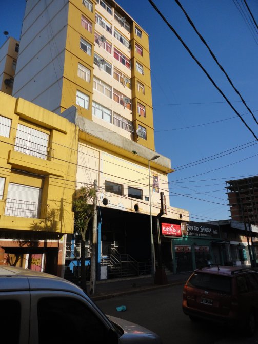 DEPARTAMENTO EN VENTA SANTA TERESITA SOBRE PEATONAL