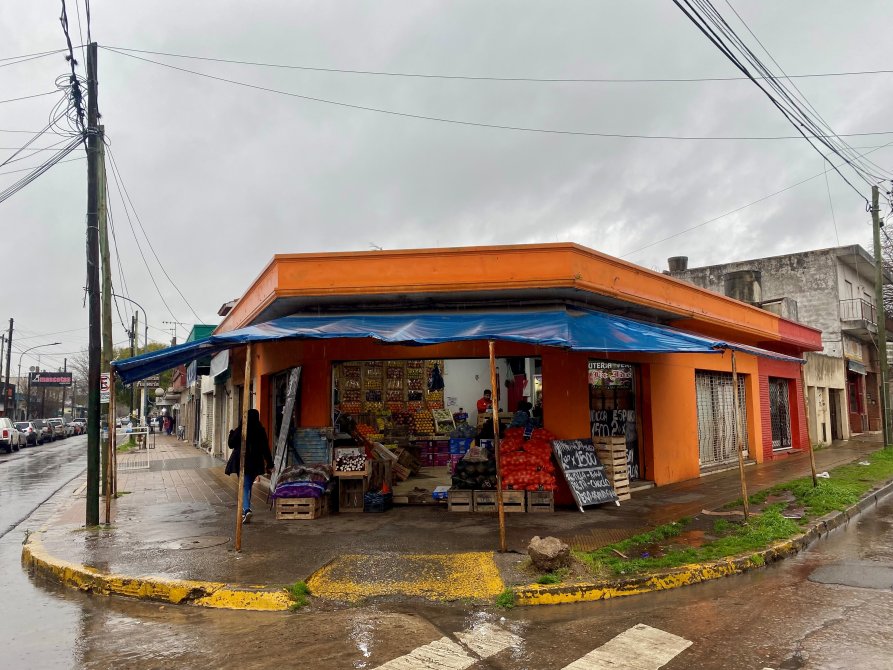 2 LOCALES EN VENTA