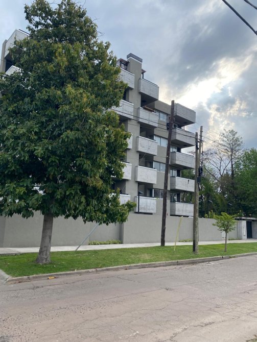 HERMOSO DEPARTAMENTO 2 AMBIENTES DE ALTA CATEGORIA,  Valentín Alsina 407 Monte Grande, APTO CREDITO