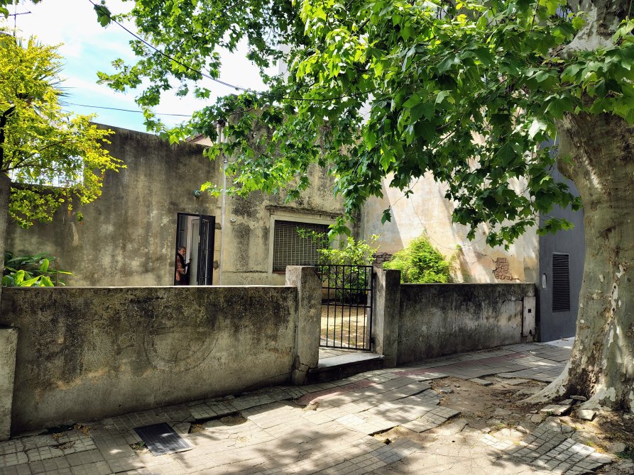 CASA EN VENTA TEMPERLEY CENTRO