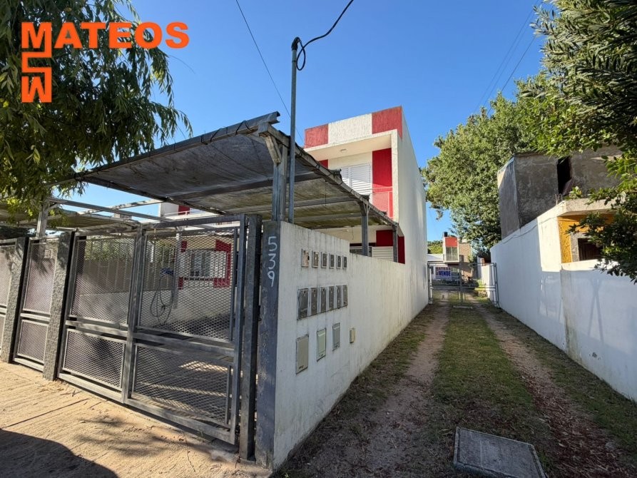 VENTA DUPLEX EN MAR DEL TUYU A 500 MTS DEL MAR