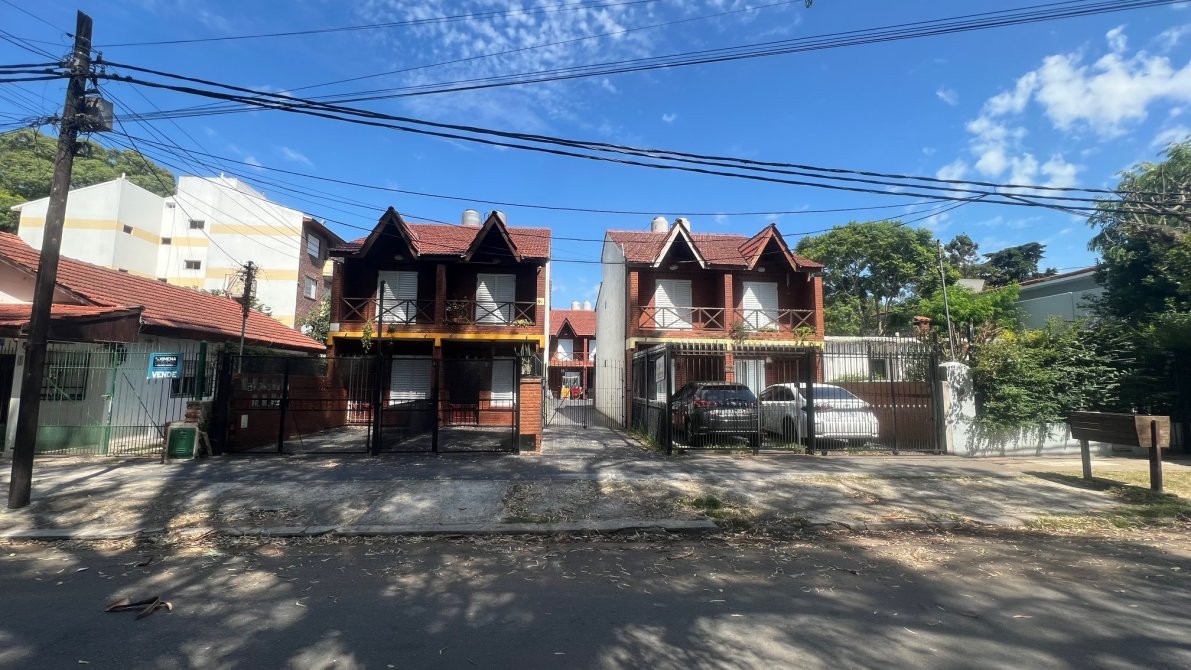 VENTA EXCELENTE TRIPLEX 4 AMBIENTES - SAN BERNARDO