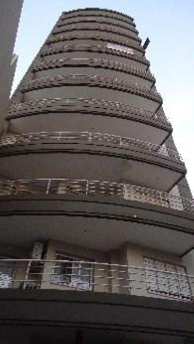 COMODO DPTO DE 3 AMBIENTES CON BALCON CONTRA FTE. VELEZ SARFIELD 2647 LANUS OESTE