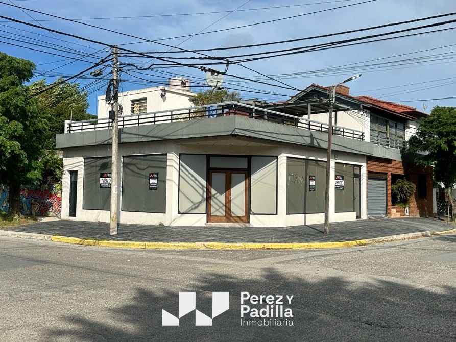Casa 3 amb. en dos plantas + Local en esquina VENTA EN BLOCK
