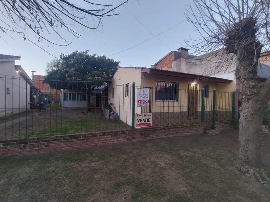 VENTA EN BLOCK 3 CASAS SANTA TERESITA