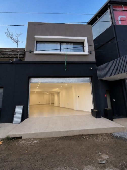 Amplio local comercial a estrenar en alquiler a metros de Mariano Castex al 2400/Ruta 58. Canning