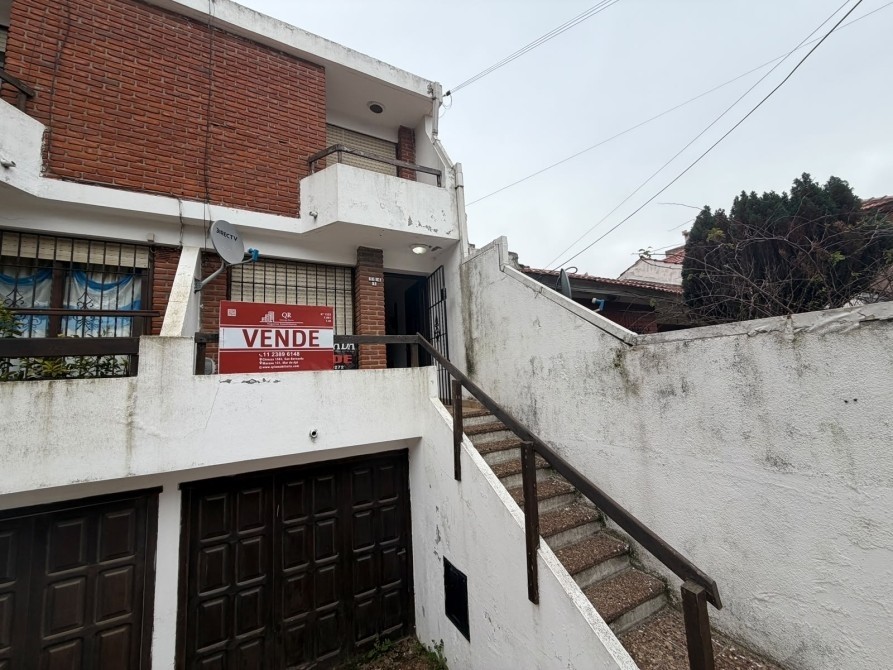 Triplex En Venta Estilo Casa En Mar De Ajo A Solo Una Cuadra Del Mar Con Gas Natural Y Quincho