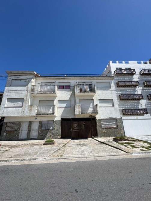 Departamento 3 amb frente al mar con cochera cubierta Mar de Ajó