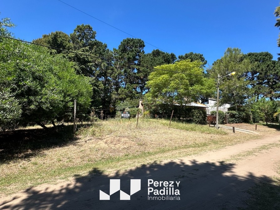 Terreno de 450 m2 a siete cuadras del mar